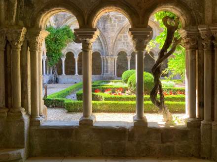 Cour intérieure, Château de Siran · Hôtel 4 étoiles Hérault · Languedoc